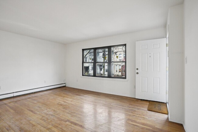 Building Photo - 342 Ogden Ave.