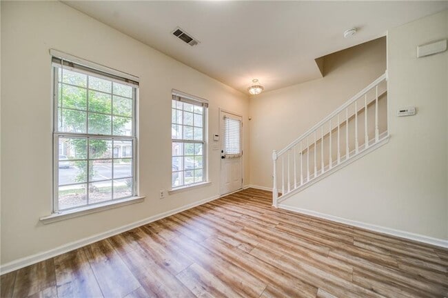 Building Photo - 3285 Hidden Cove Cir NW