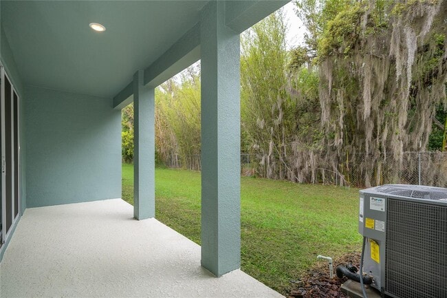 Building Photo - 5261 Luisa Ct