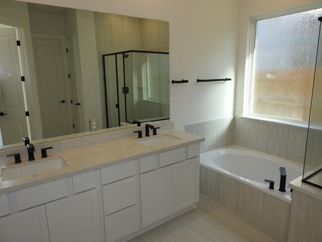 Building Photo - 189 Jackson River Lp