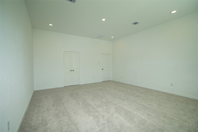 Building Photo - 6403 Periwinkle Blossom Ln
