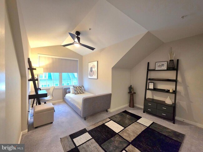 Building Photo - 5300 Arapaho Ln