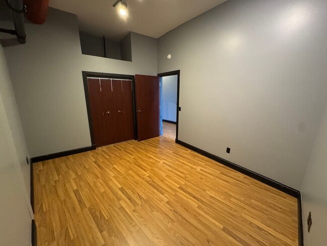 Building Photo - Beautiful Loft in Downtown Springfield