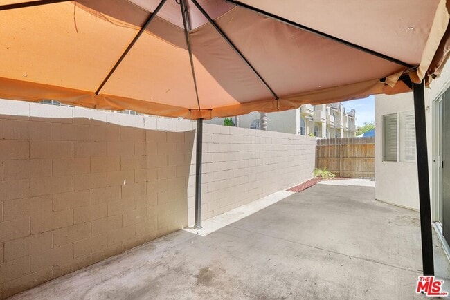 Building Photo - 15804 Crest Ln