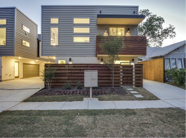 Building Photo - 1839 Euclid Ave