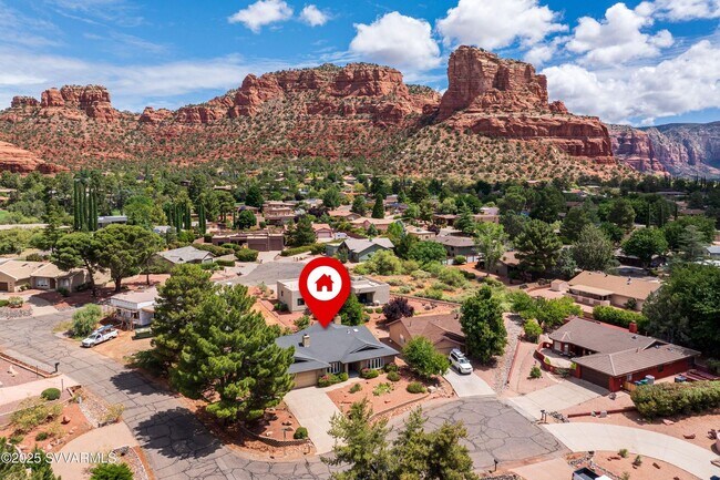 Building Photo - Gorgeous, modern, remodeled, unfurnished, long term rental with pool and spa