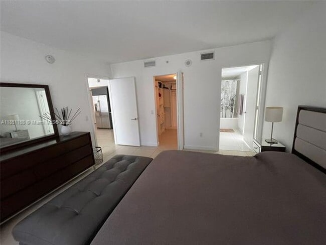 Building Photo - 31 SE 6th St