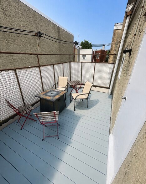 Building Photo - 1627 Wolf St