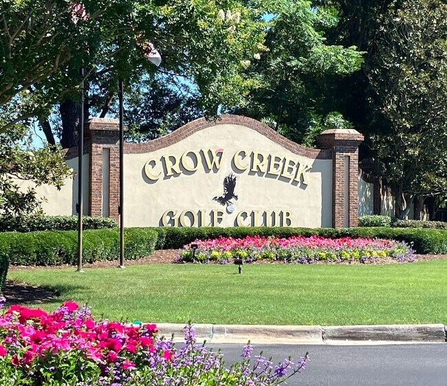 Building Photo - 395 S Crow Creek Dr