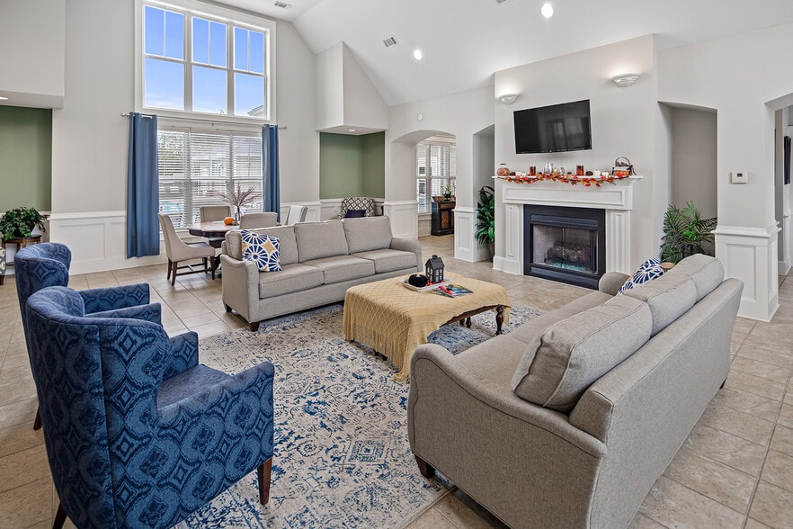 Primary Photo - Ballantyne Commons Apartments