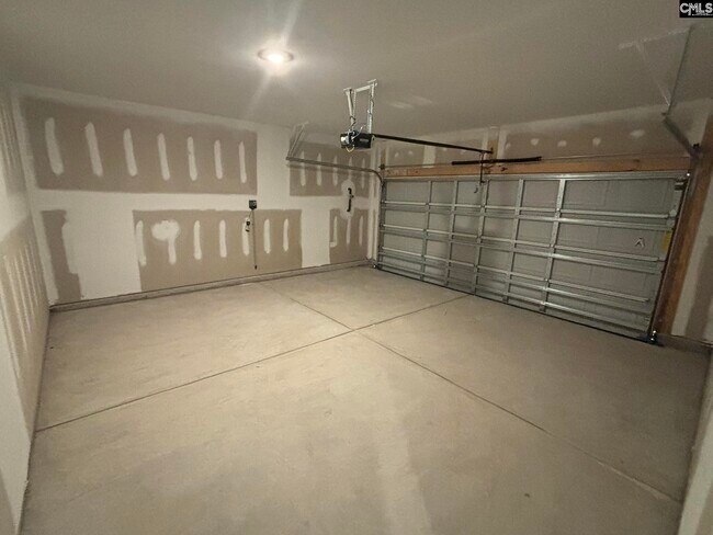Building Photo - 366 Rabon Rd