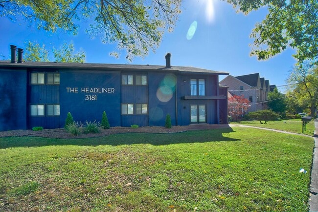 Building Photo - 3181 Parthenon Ave