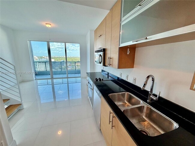 Building Photo - 60 SW 13th St