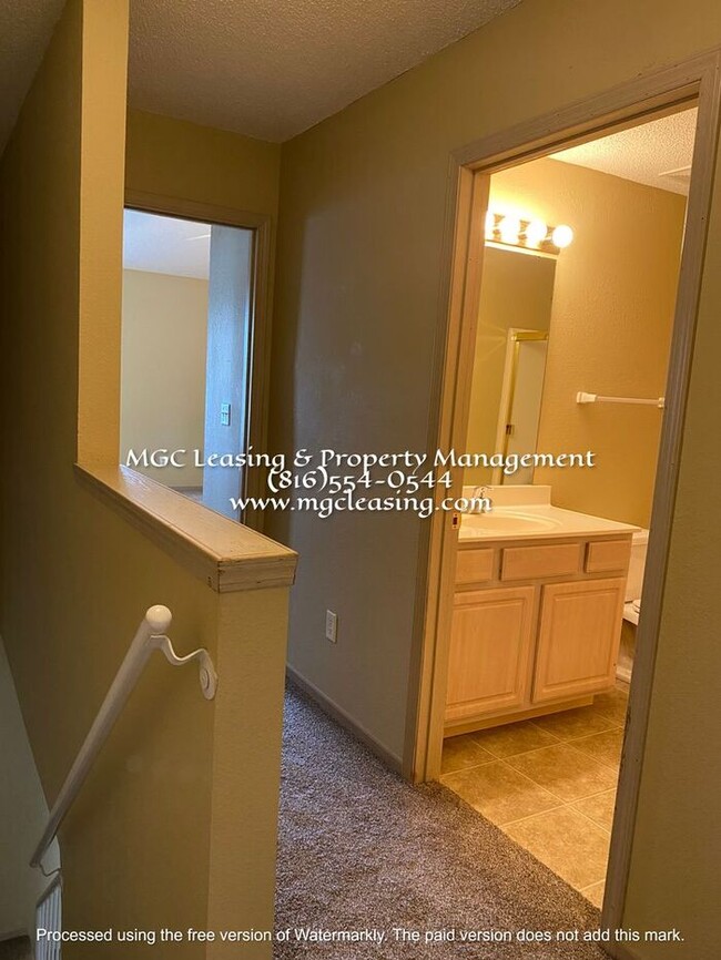 Building Photo - South Garden Townhomes
