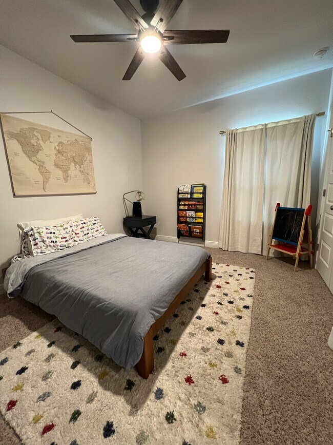 Building Photo - 8026 Burnside Lp