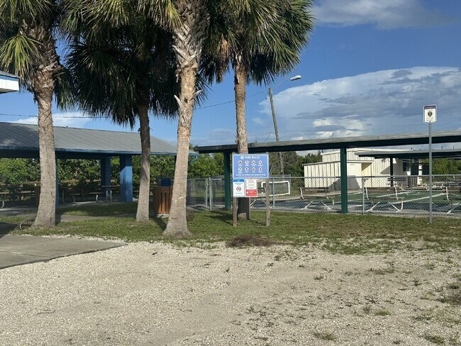 Building Photo - "Elegant 3-Bed Waterfront pool Home"