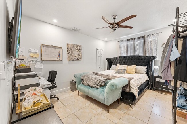 Building Photo - 20032 SW 128th Ct