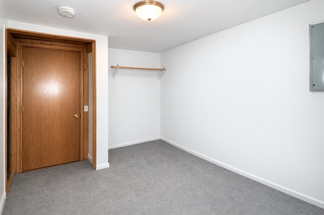 Building Photo - 1601 Moline St