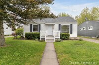 Building Photo - 1302 Griswold St SE
