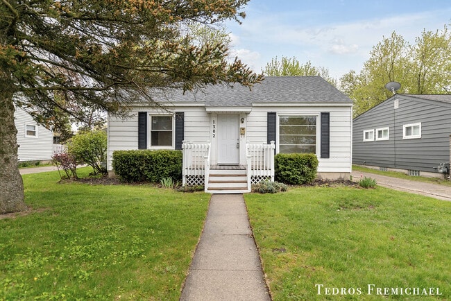 Primary Photo - 1302 Griswold St SE