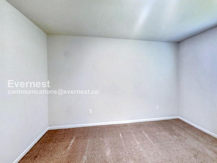 Building Photo - 4014 Park Ave