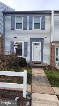 Building Photo - 702 Allenview Dr