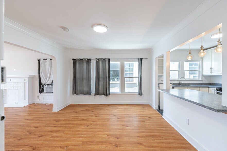 Building Photo - 232 N New Hampshire Ave