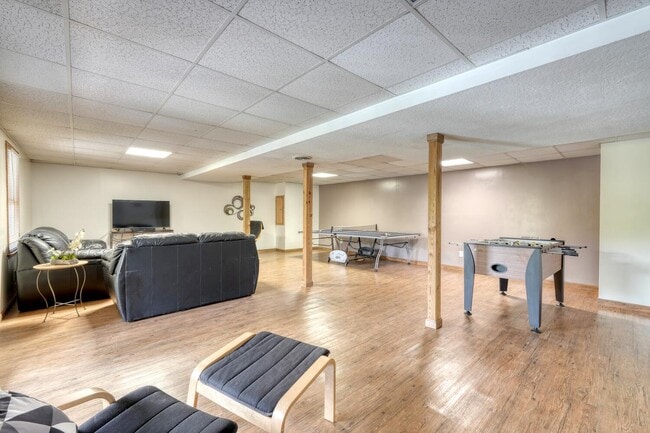 Building Photo - 3739 Pat Colwell Rd