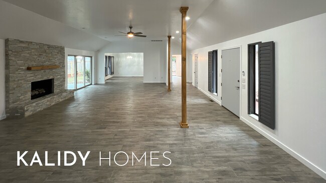 Building Photo - 12510 Maple Ridge Rd