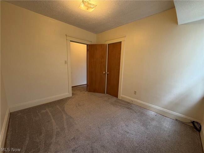 Building Photo - 1605 Larchmont Ave