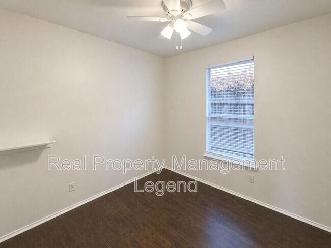 Building Photo - 9518 Prestmont Pl