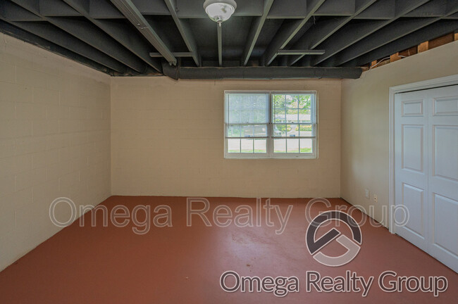 Building Photo - 1016 Beaumont Rd