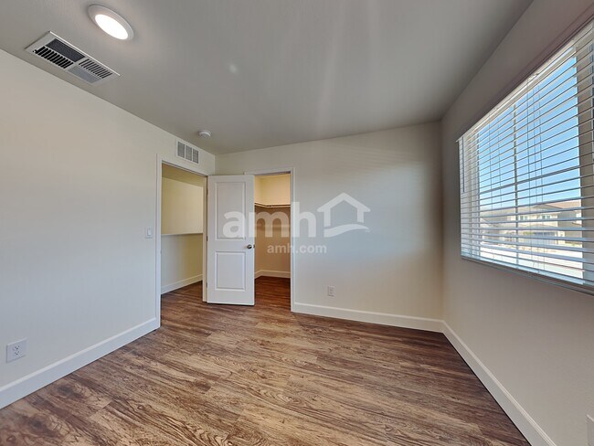 Building Photo - 6139 Theodore St