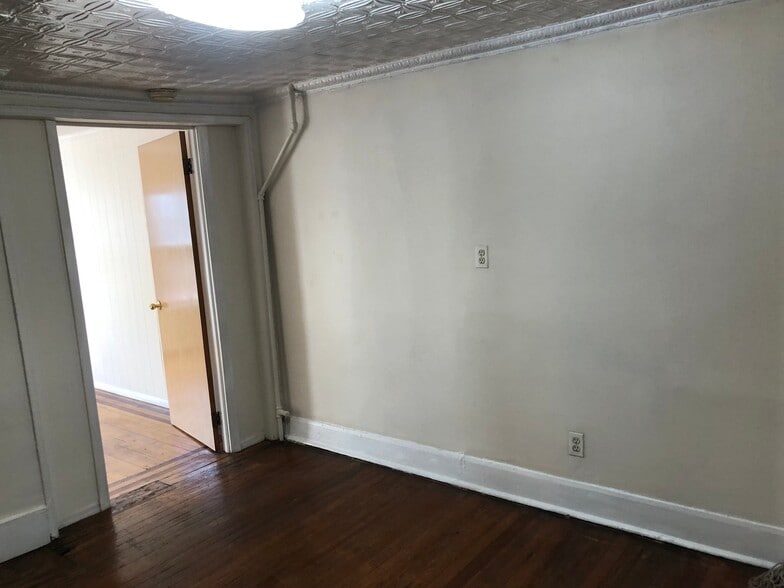 Building Photo - 201-217 17th St