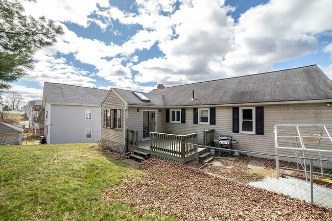 Building Photo - 8 Minthorne St