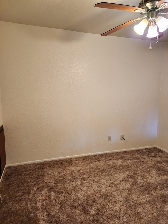 Building Photo - 3027 Monticello Ln