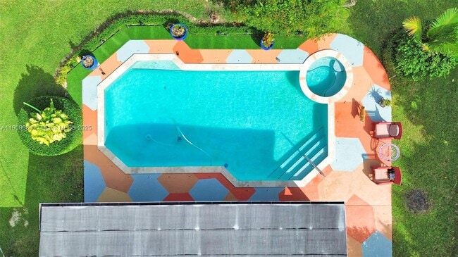 Building Photo - 10965 SW 116th St