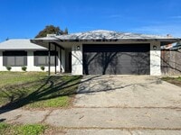 Building Photo - Coming Soon in North Merced!