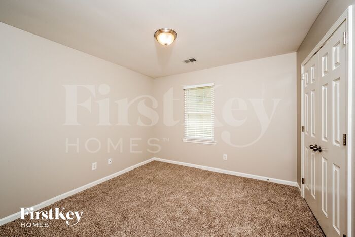 Building Photo - 2609 Bridlewood Cir