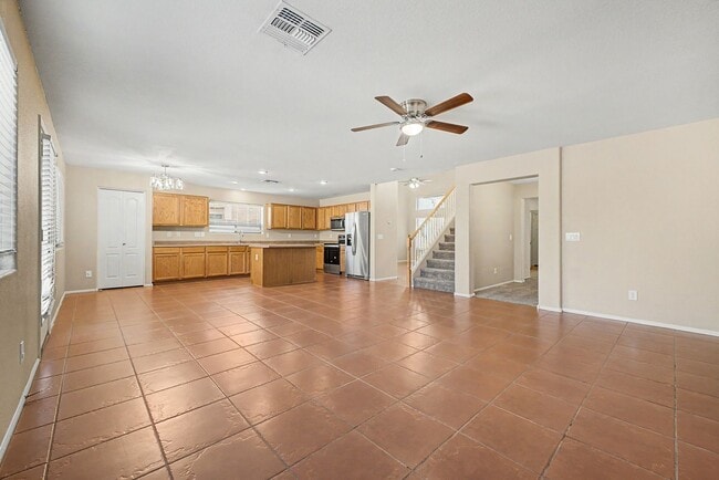 Building Photo - 41704 W Sunland Dr
