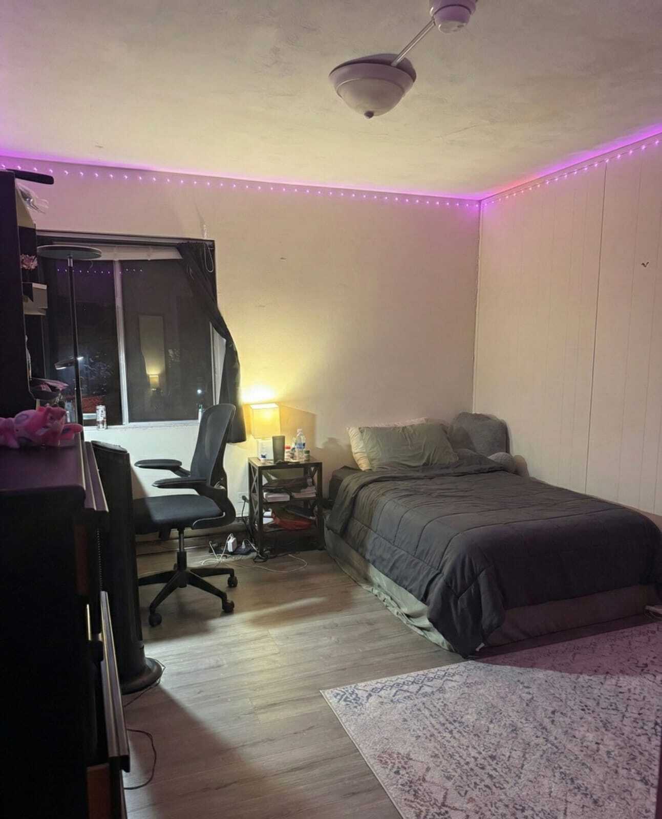 Bedroom 1 - 1800 Jefferson Park Ave