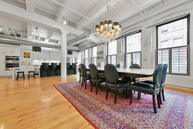 Building Photo - 112 Beach St