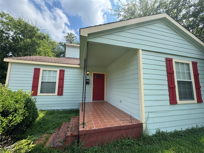 Primary Photo - 540 25th St