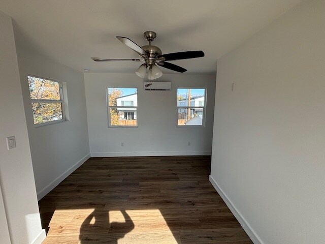 Building Photo - Yellow Stone 521