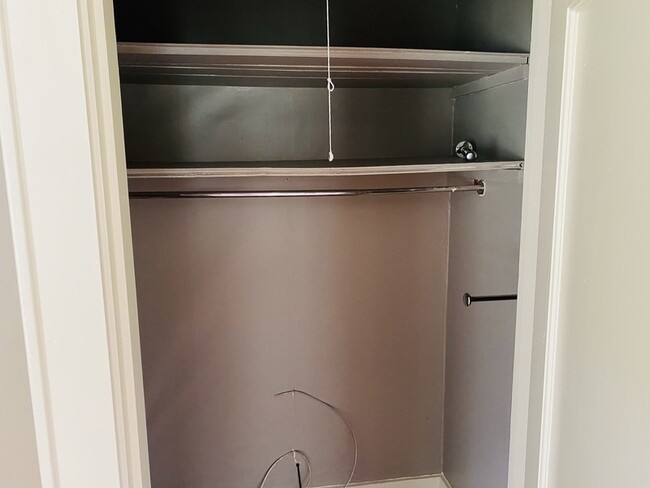 Building Photo - 1111 Melanie Ln