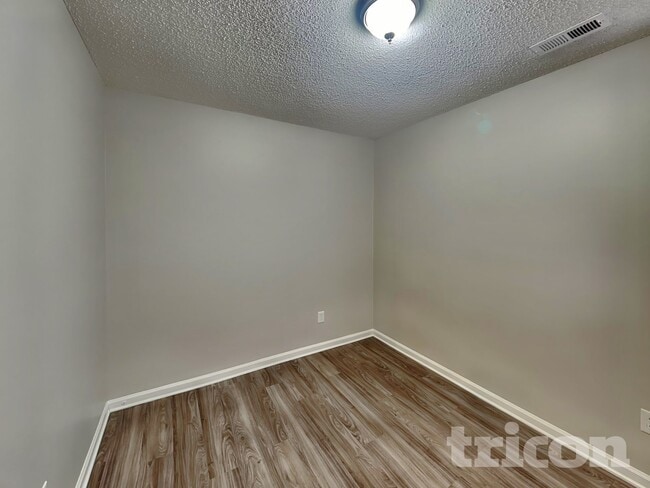 Building Photo - 3052 Westwinds Ct