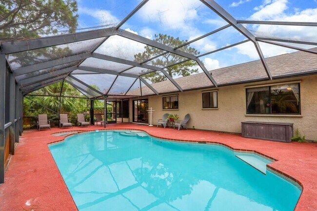 Building Photo - Port St Lucie Pool Home