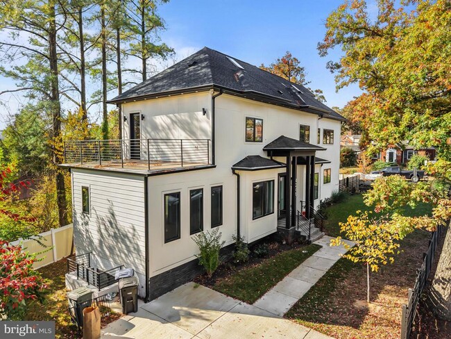 Building Photo - 4246 15th St N