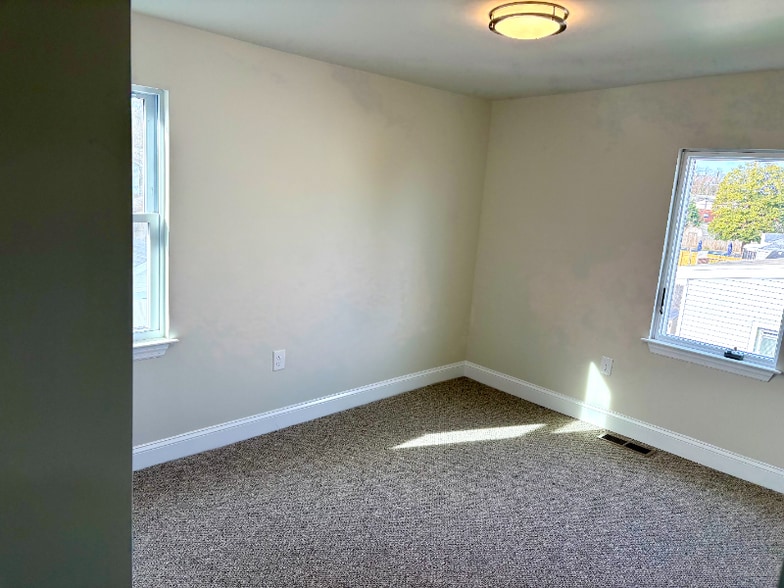 Building Photo - 228 Delaware Ave