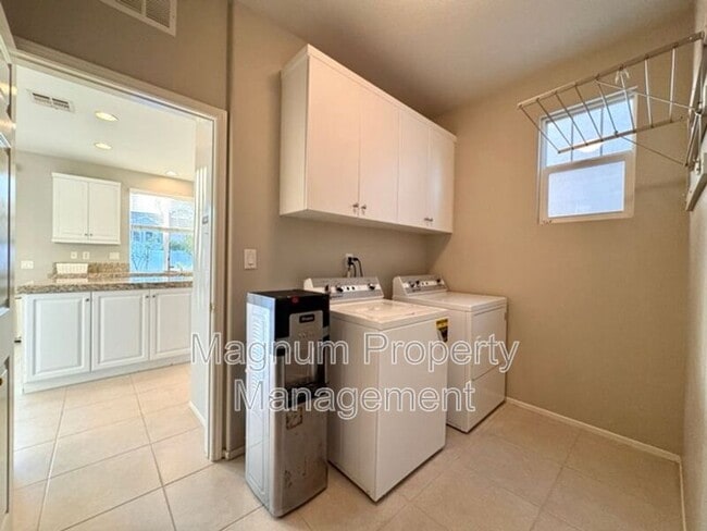 Building Photo - 36953 Ascella Ln